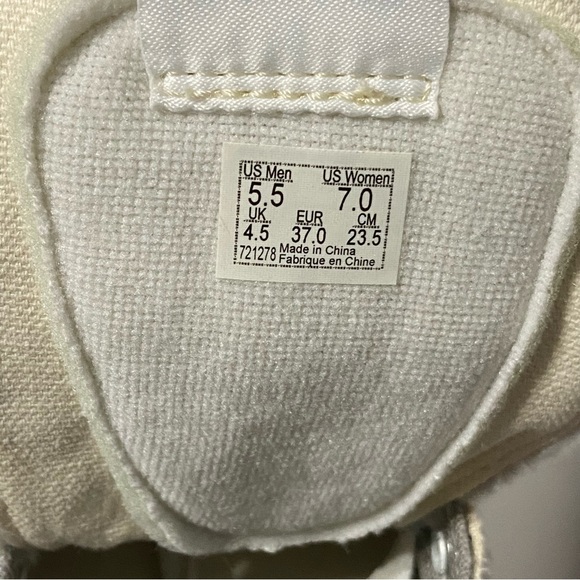 Vans Old Skool Sk8 Hi Women’s 7 Sherpa Gray Grey White Skate Shoe Fur NEW - Picture 8 of 10